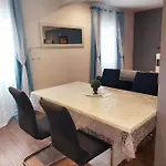 Lejlighed Luana Kampor