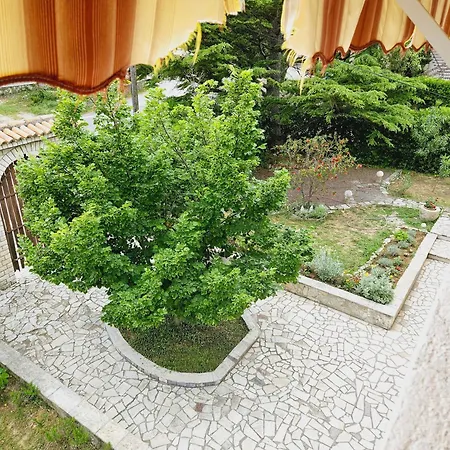 Apartment Luana